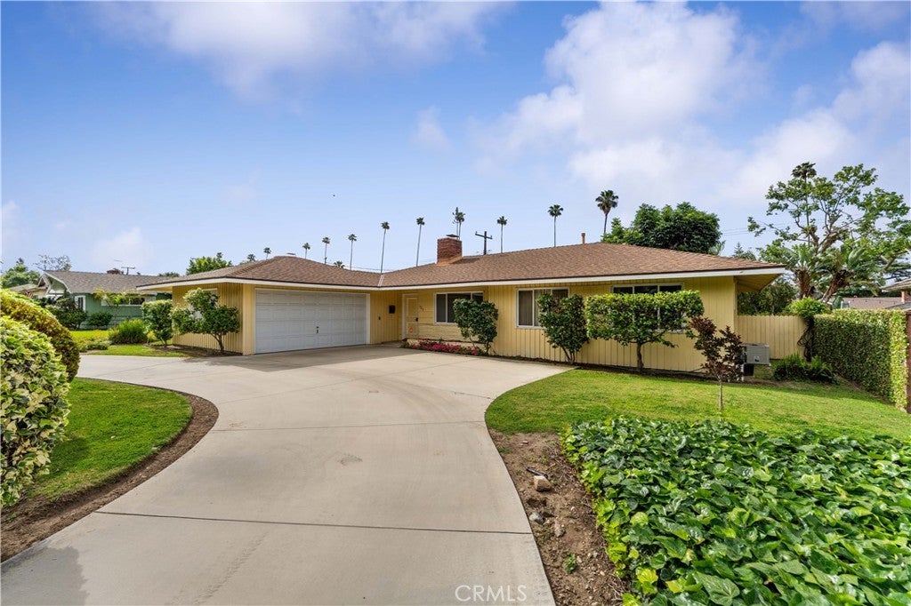 Photo of Listing #CV25105721