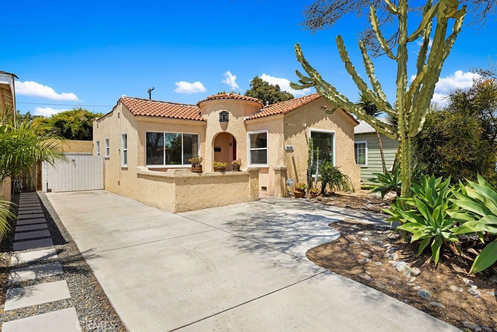 Photo of Listing #OC25108293