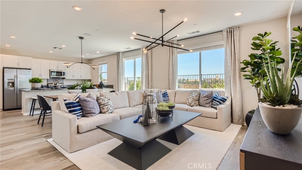 Photo of Listing #SW25108363