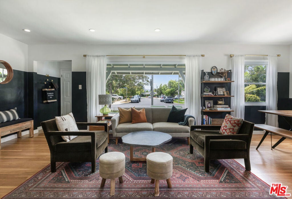 Photo of Listing #25538841