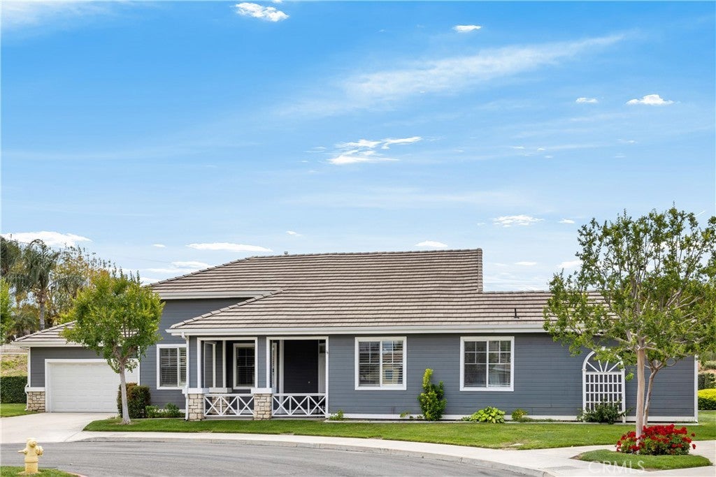 Photo of Listing #IV25100784