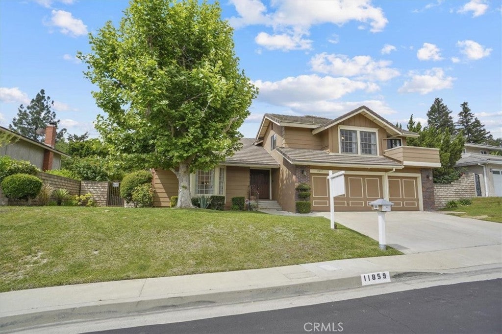 Photo of Listing #SR25108374