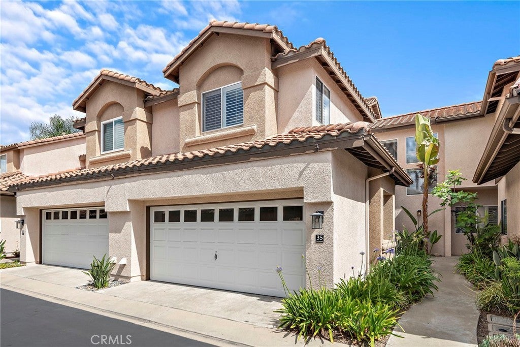 Photo of Listing #OC25104401