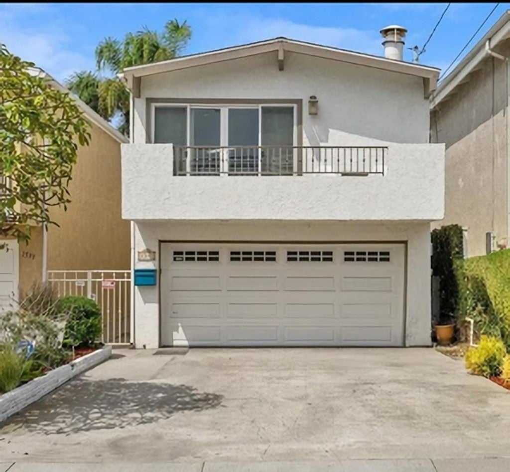 Photo of Listing #IV25108577