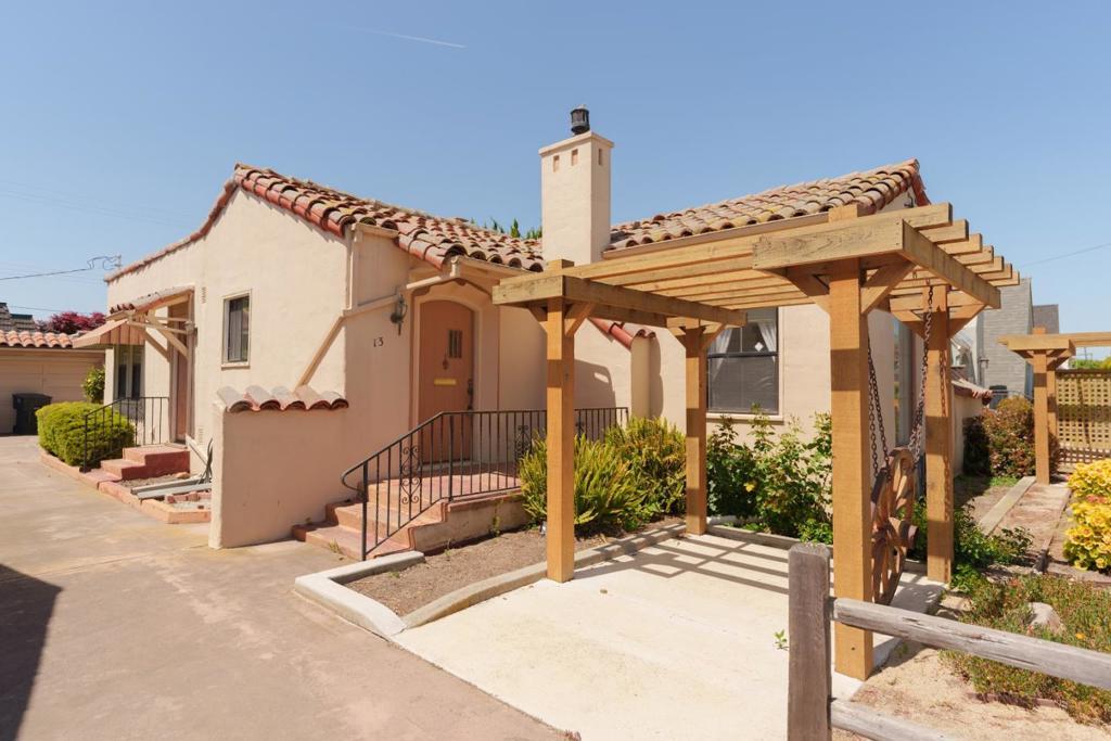 Photo of Listing #ML82007113