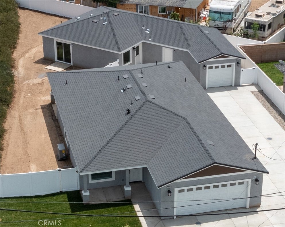 Photo of Listing #IV25107968