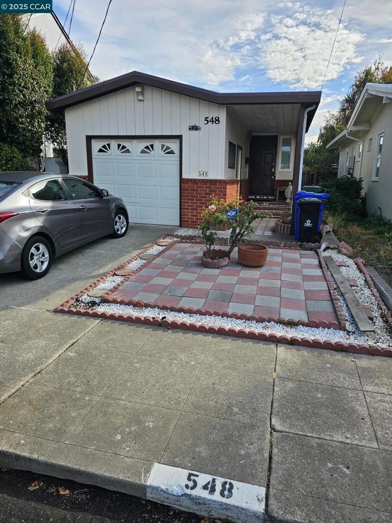 Photo of Listing #41097647