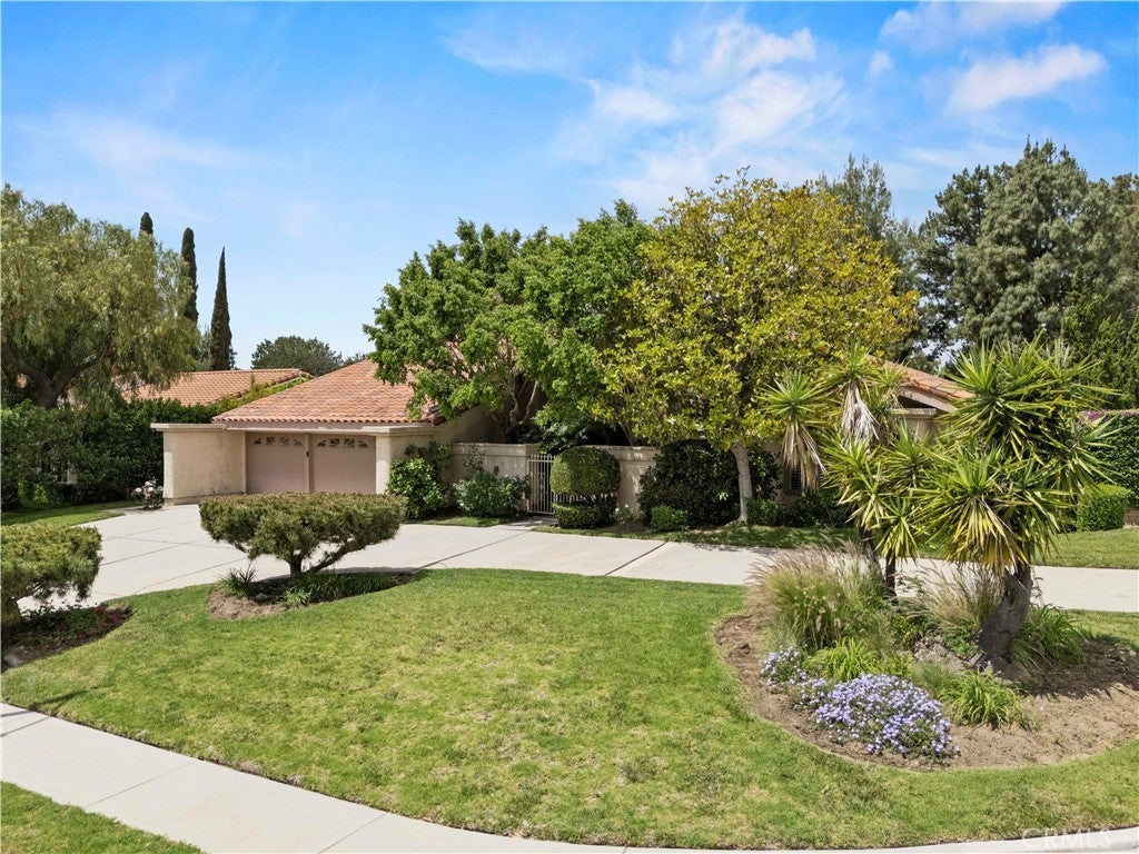 Photo of Listing #SR25108890