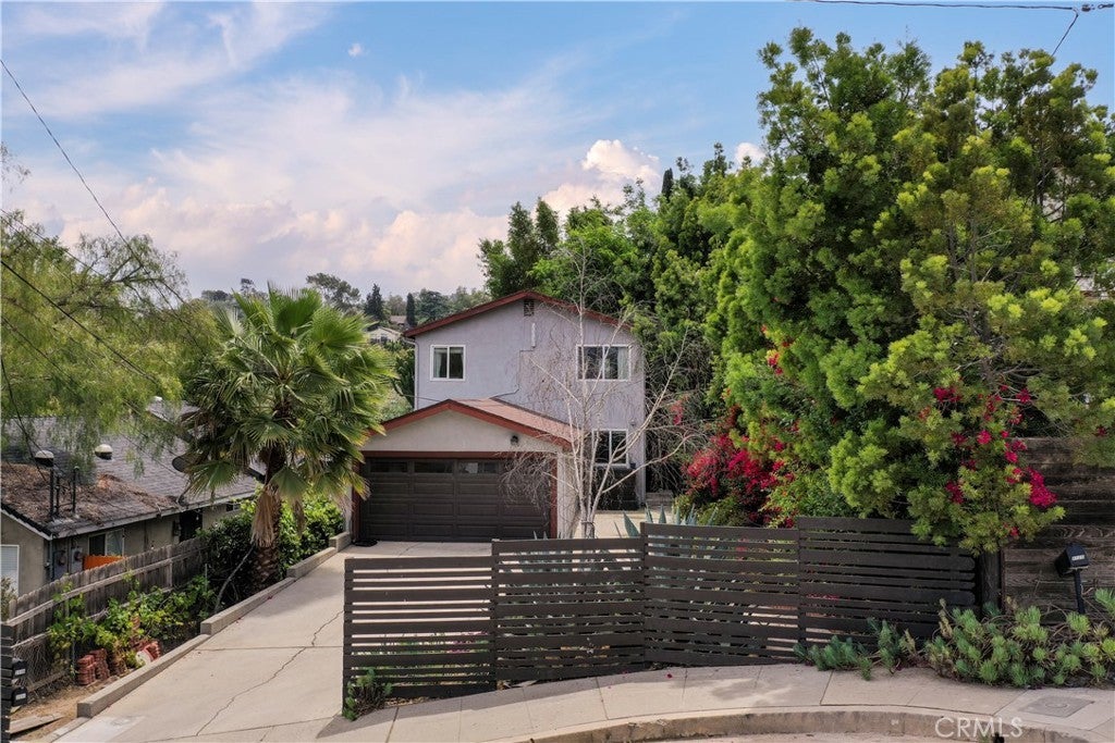 Photo of Listing #PF25105261