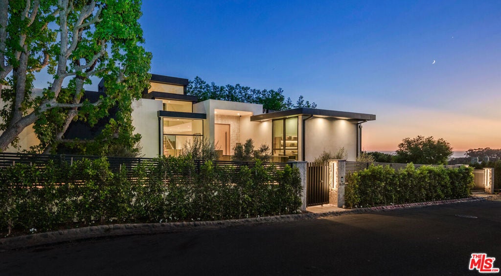 Photo of Listing #25539639