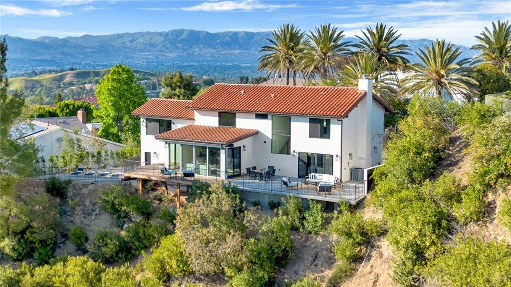 Photo of Listing #SR25108475