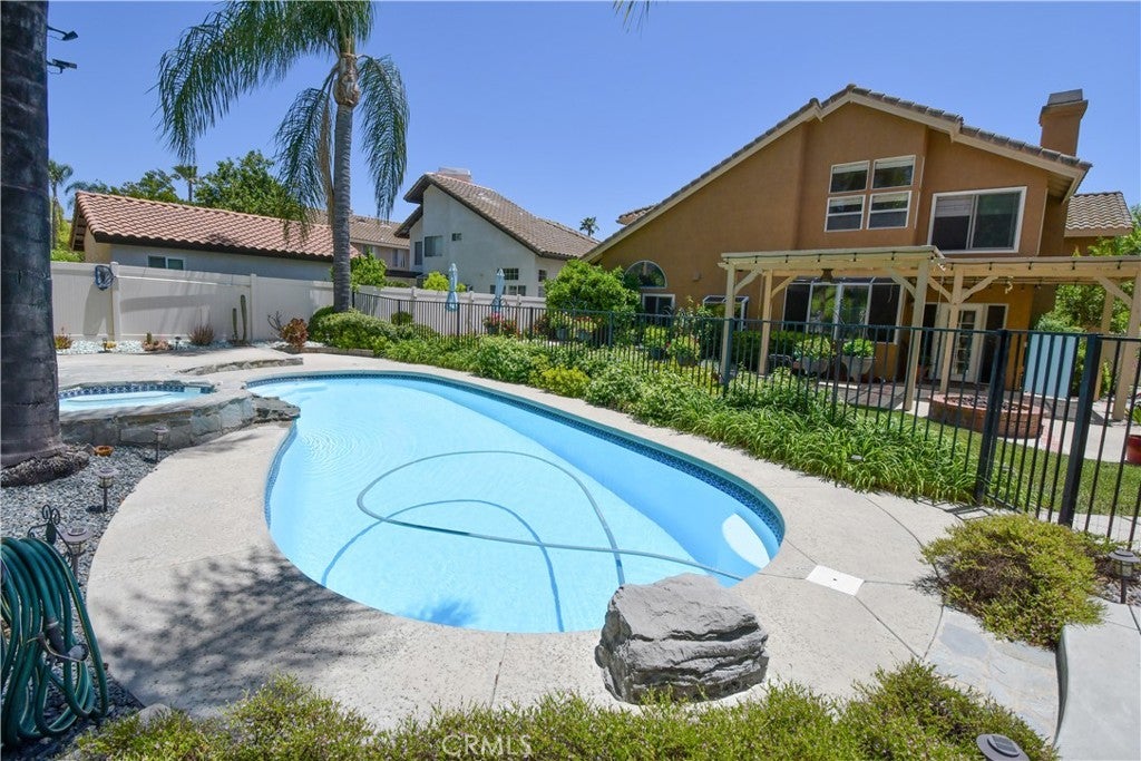 Photo of Listing #SW25109342