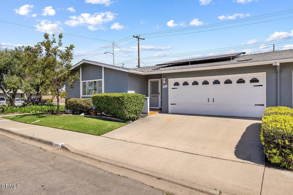 Photo of Listing #V1-29989