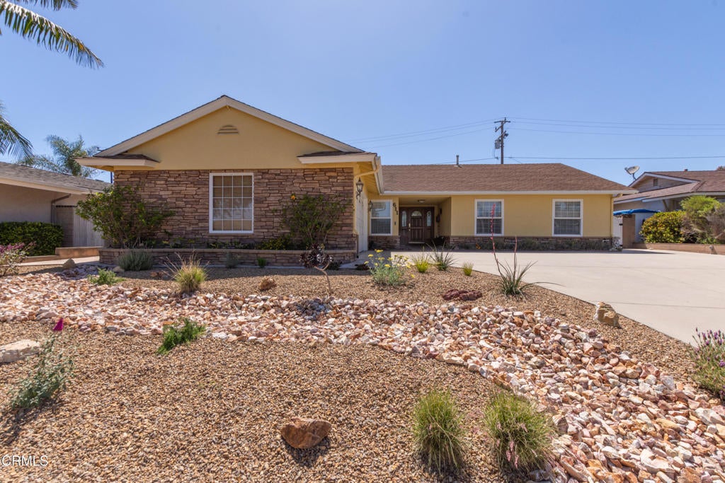 Photo of Listing #V1-29991