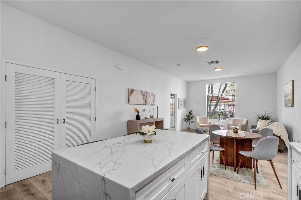 Photo of Listing #PW25109466