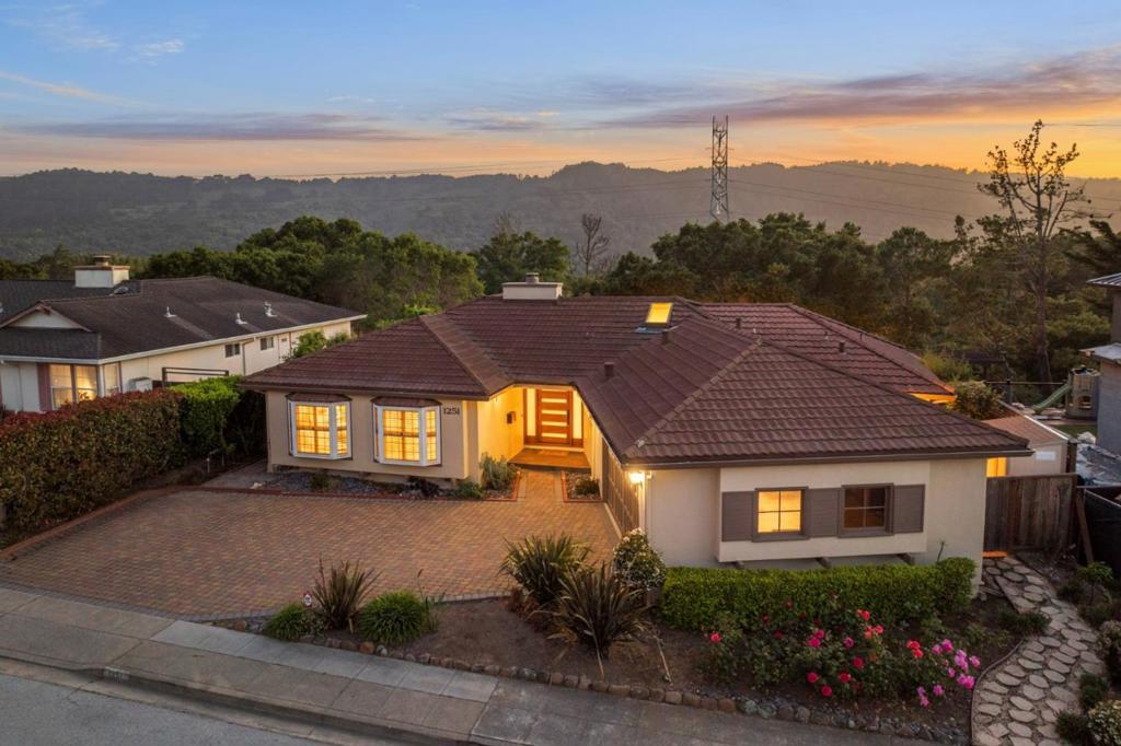 Photo of Listing #ML82007241