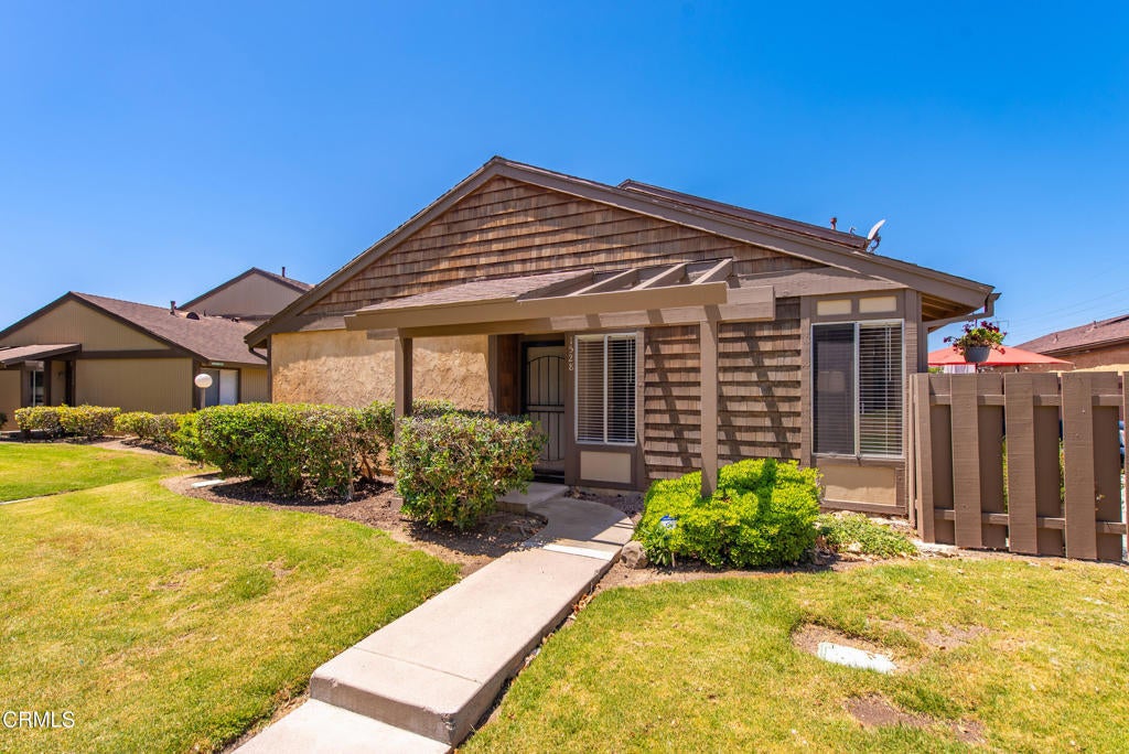 Photo of Listing #V1-29995