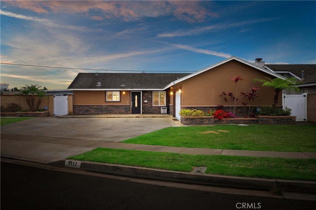 Photo of Listing #OC25109571