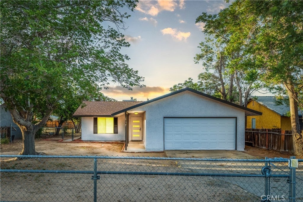 Photo of Listing #IV25109604