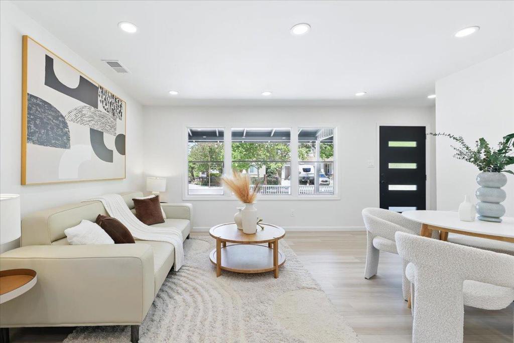 Photo of Listing #ML82007271