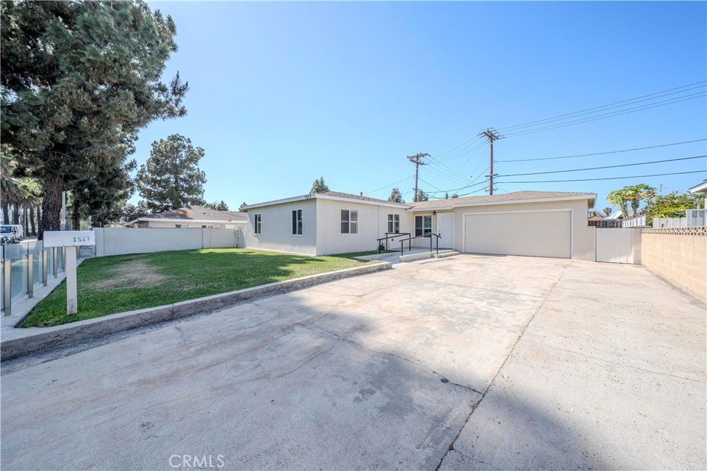 Photo of Listing #OC25109623