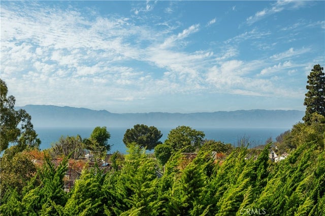 1737 Via Boronada, Palos Verdes Estates.