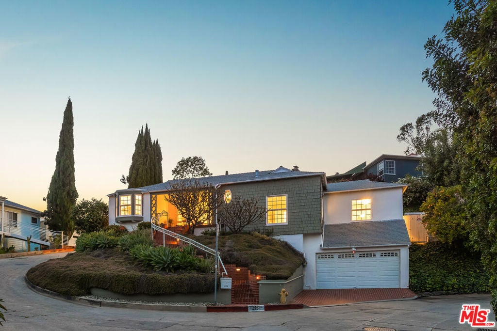 Photo of Listing #25538379