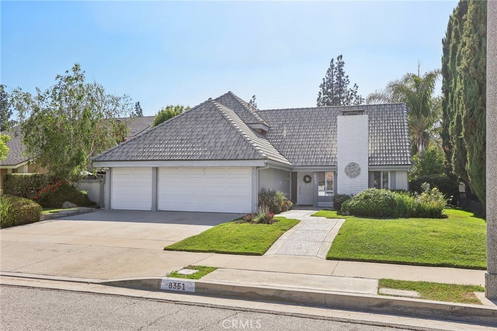 Photo of Listing #SR25103306