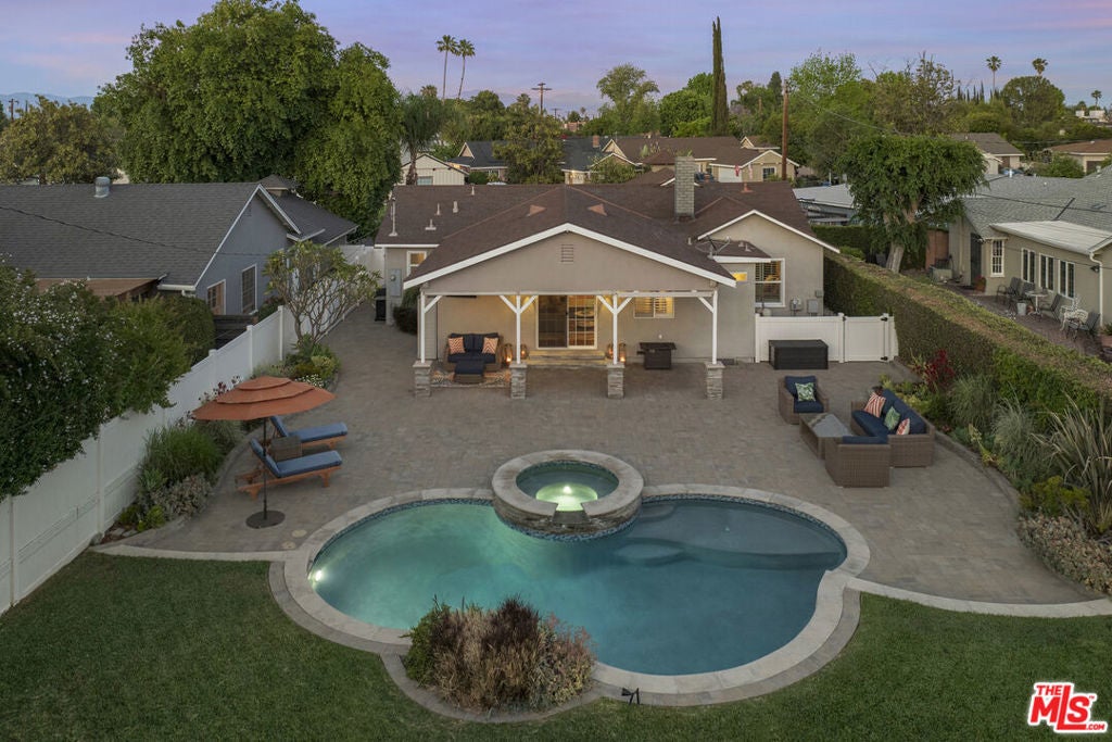 Photo of Listing #25538925