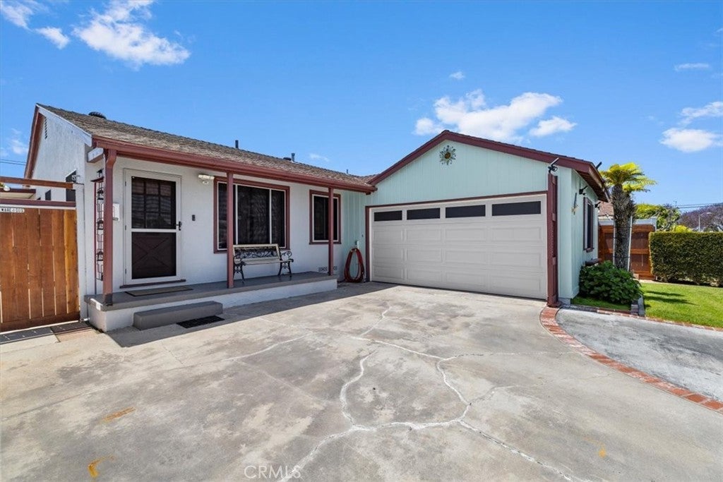 Photo of Listing #SB25109704