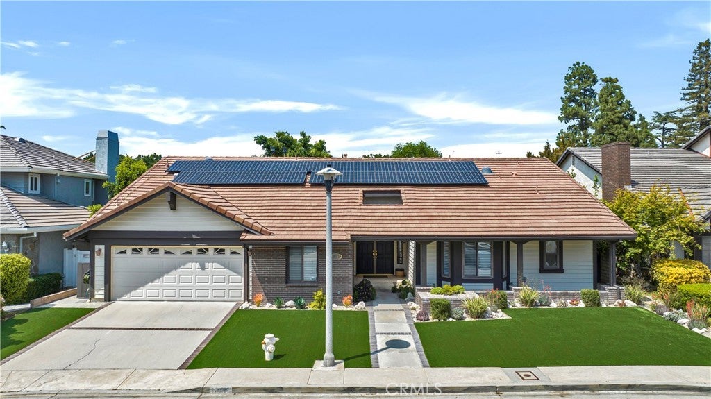 Photo of Listing #SR25104458