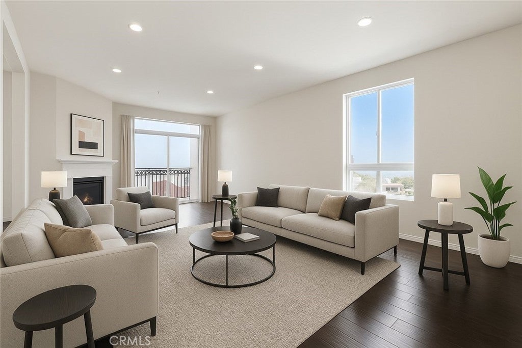 Photo of Listing #PW25109976