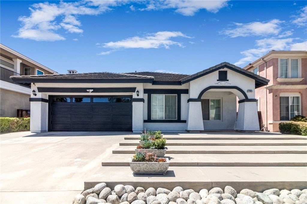 Photo of Listing #IV25110088