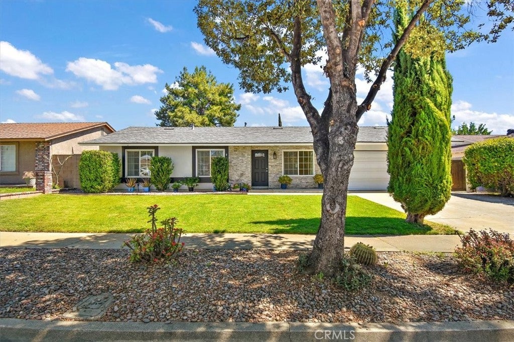 Photo of Listing #DW25109805