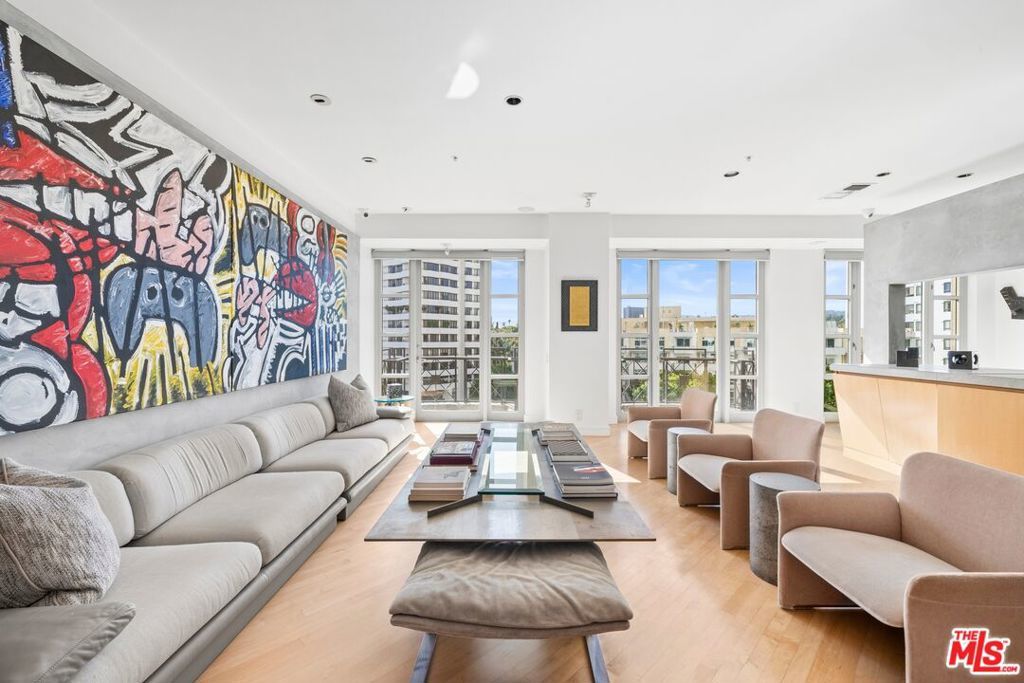 Photo of Listing #25539495