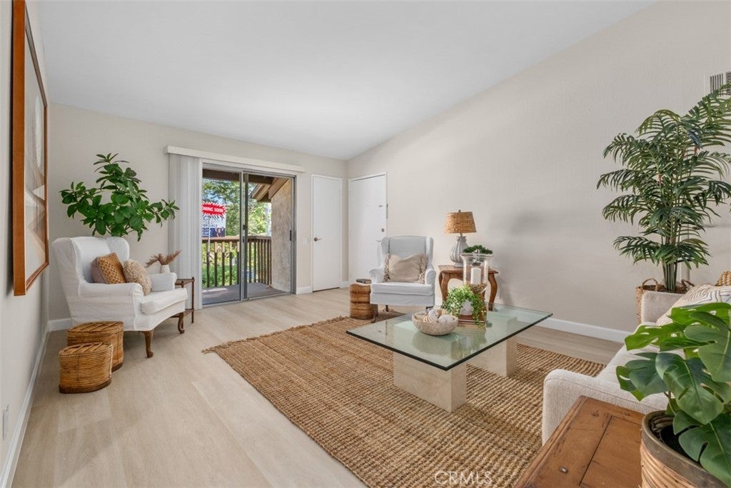 Photo of Listing #OC25109489