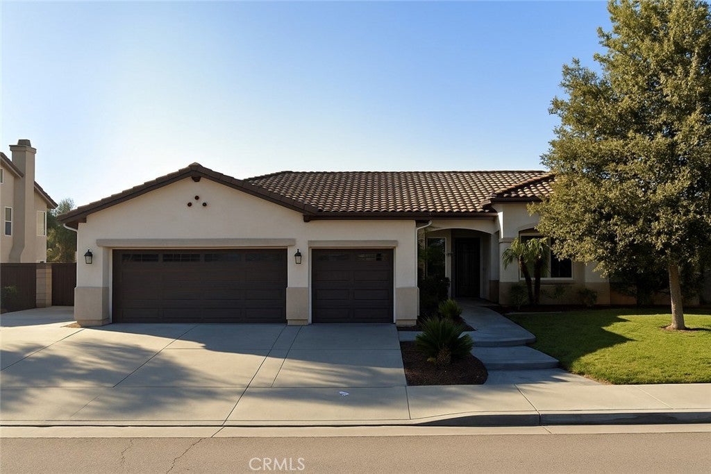 Photo of Listing #IV25110172