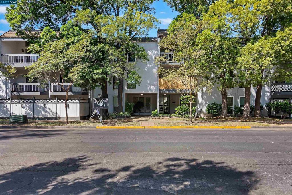 Photo of Listing #ML81977221