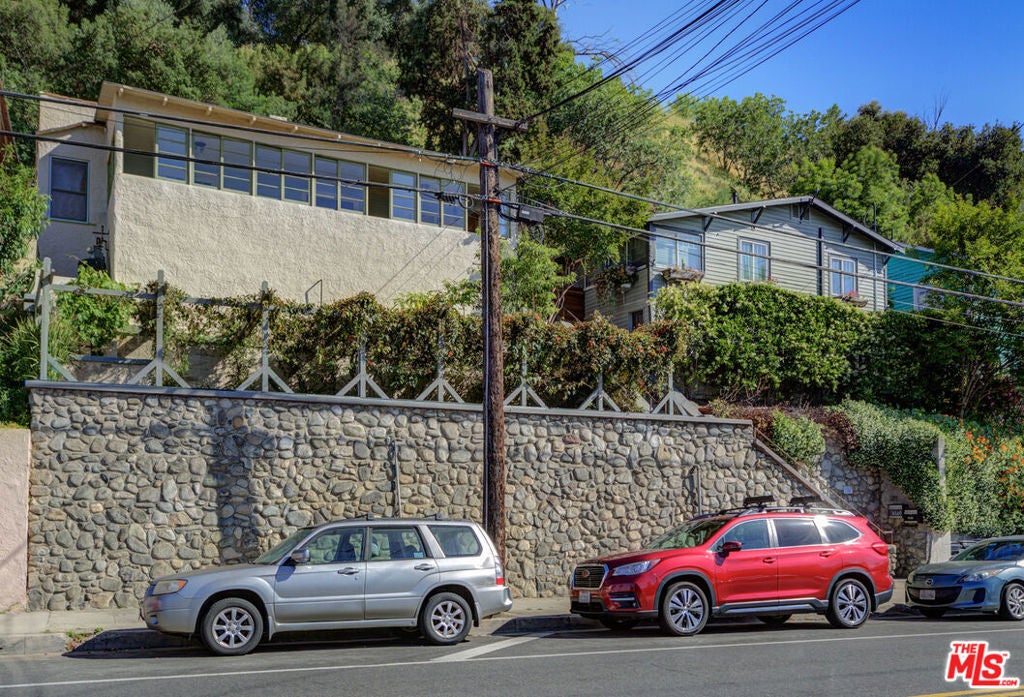 Photo of Listing #25540027