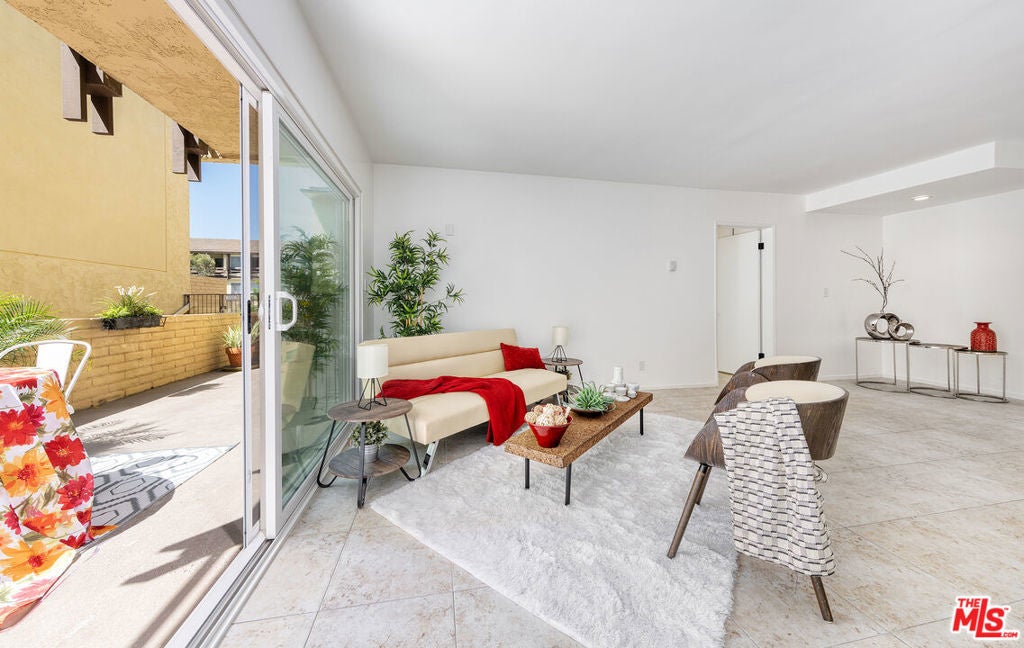 Photo of Listing #25540313