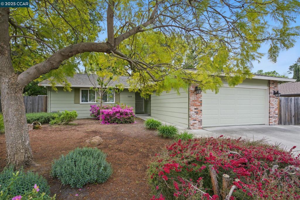 Photo of Listing #41098019