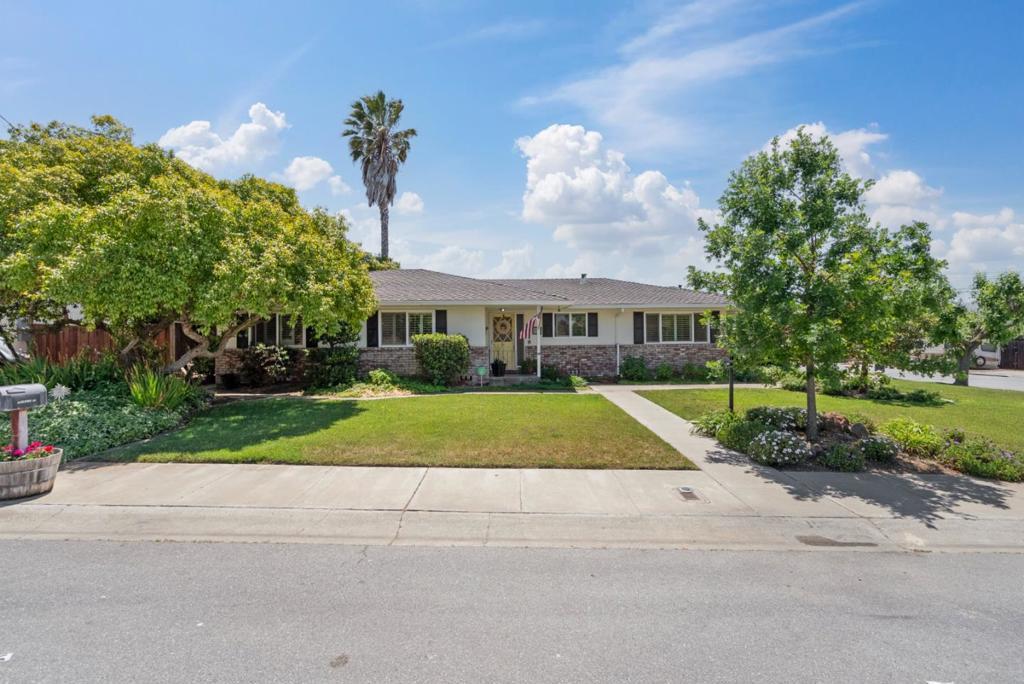 Photo of Listing #ML82007467