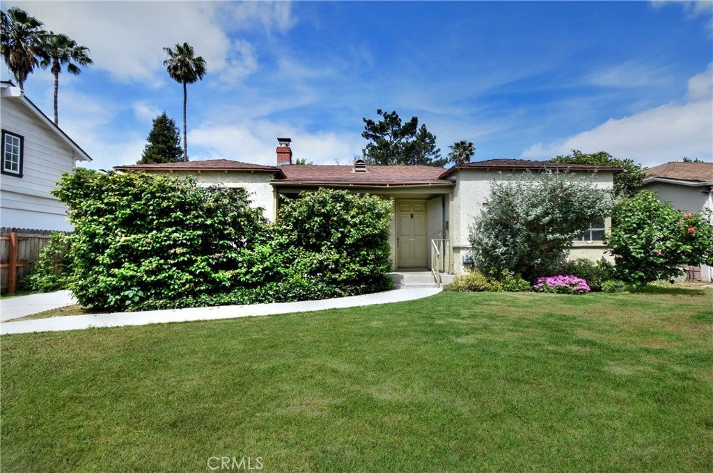 Photo of Listing #SR25111111