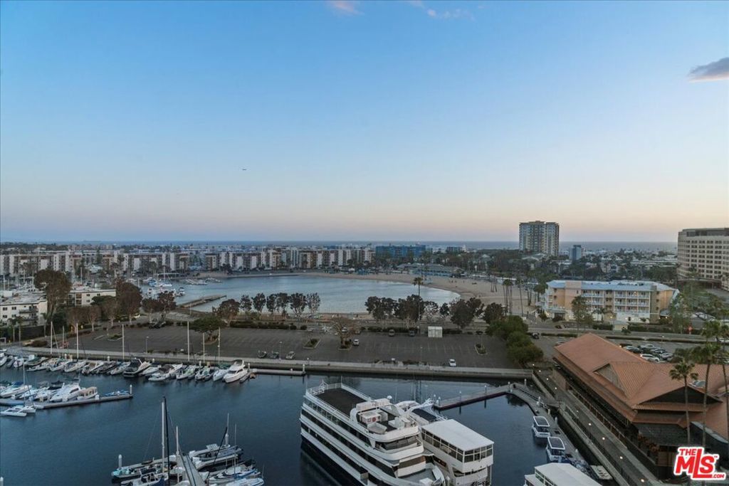 Photo of Listing #25540465