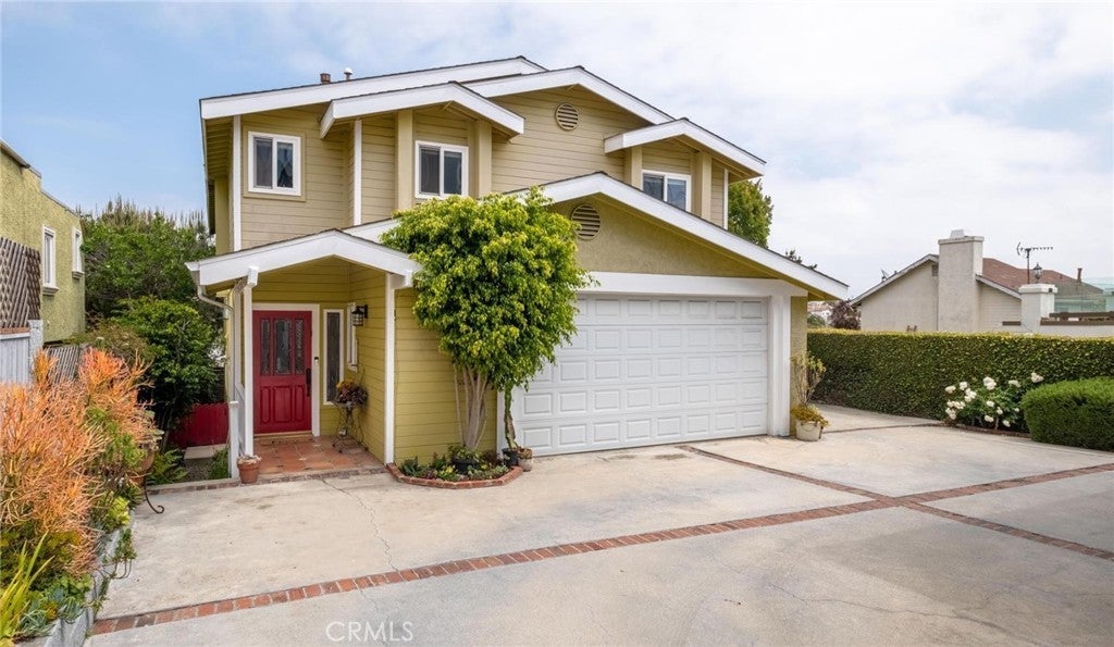 Photo of Listing #SB25111568