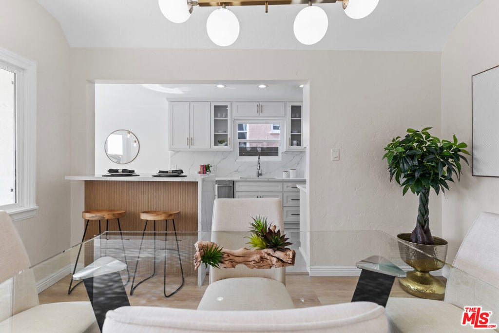 Photo of Listing #25540577