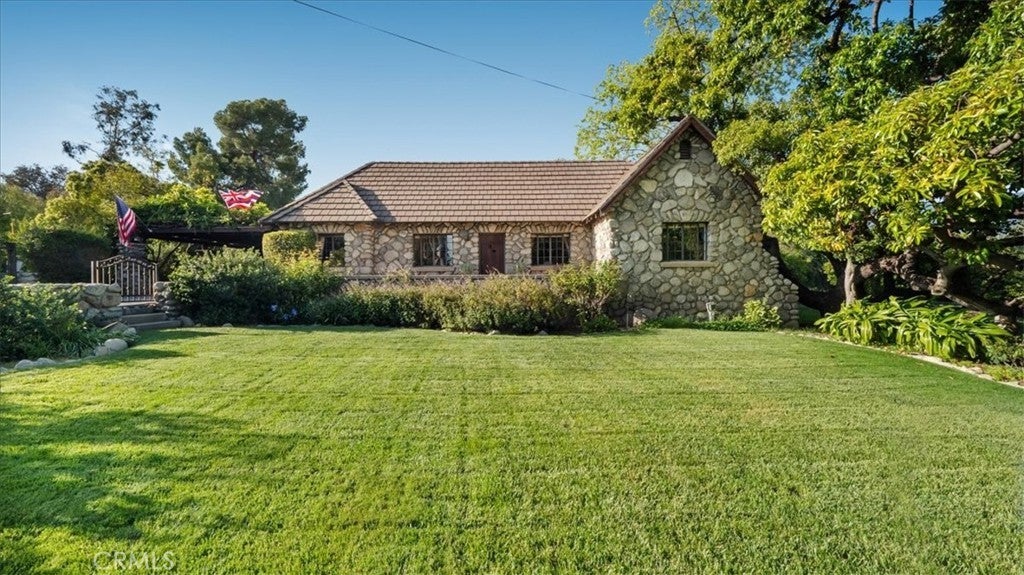 Photo of Listing #CV25095571