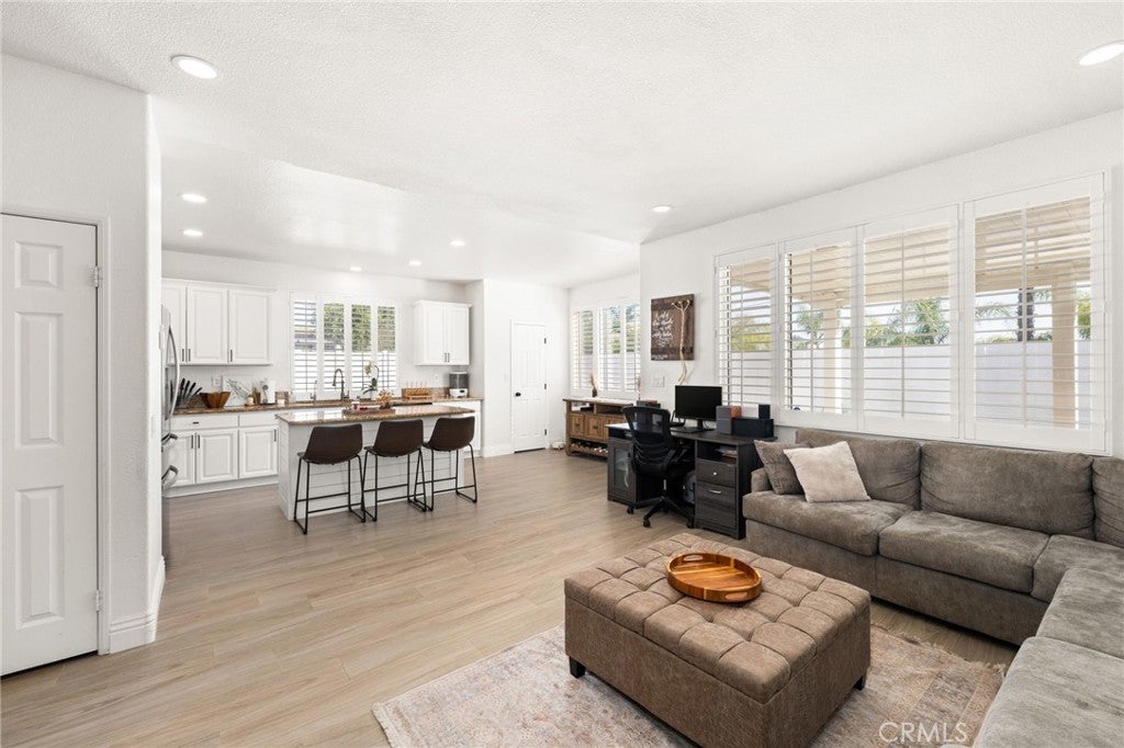 Photo of Listing #PW25111040