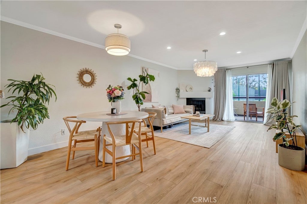 Photo of Listing #SR25107263