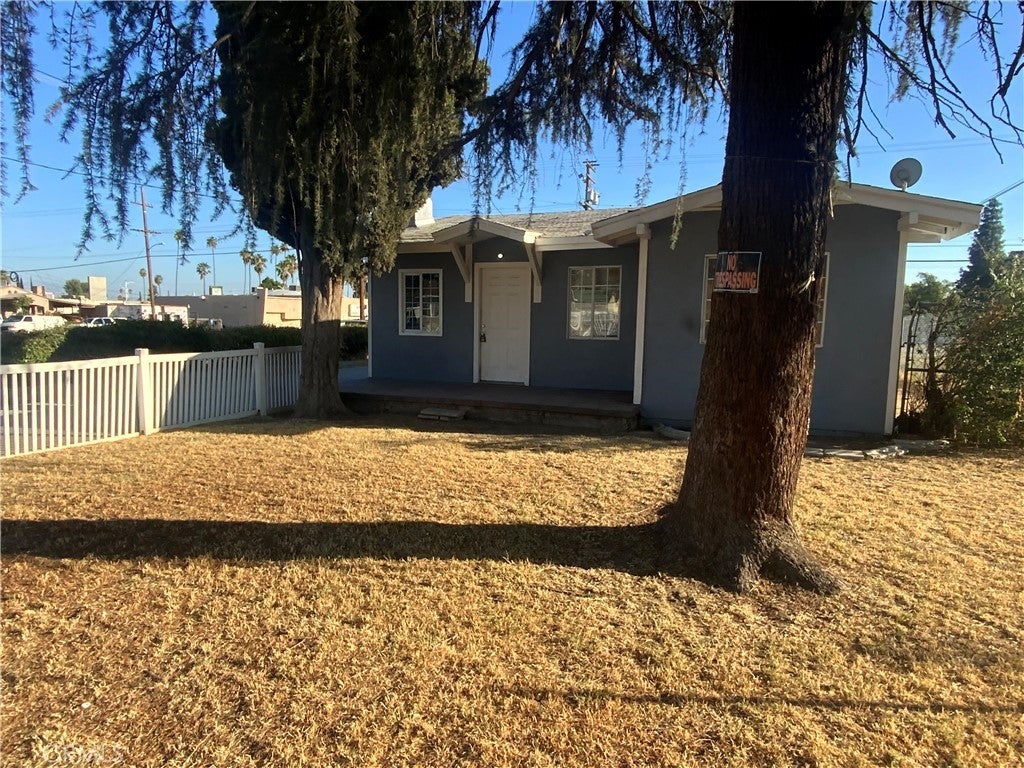 Photo of Listing #IV25112142